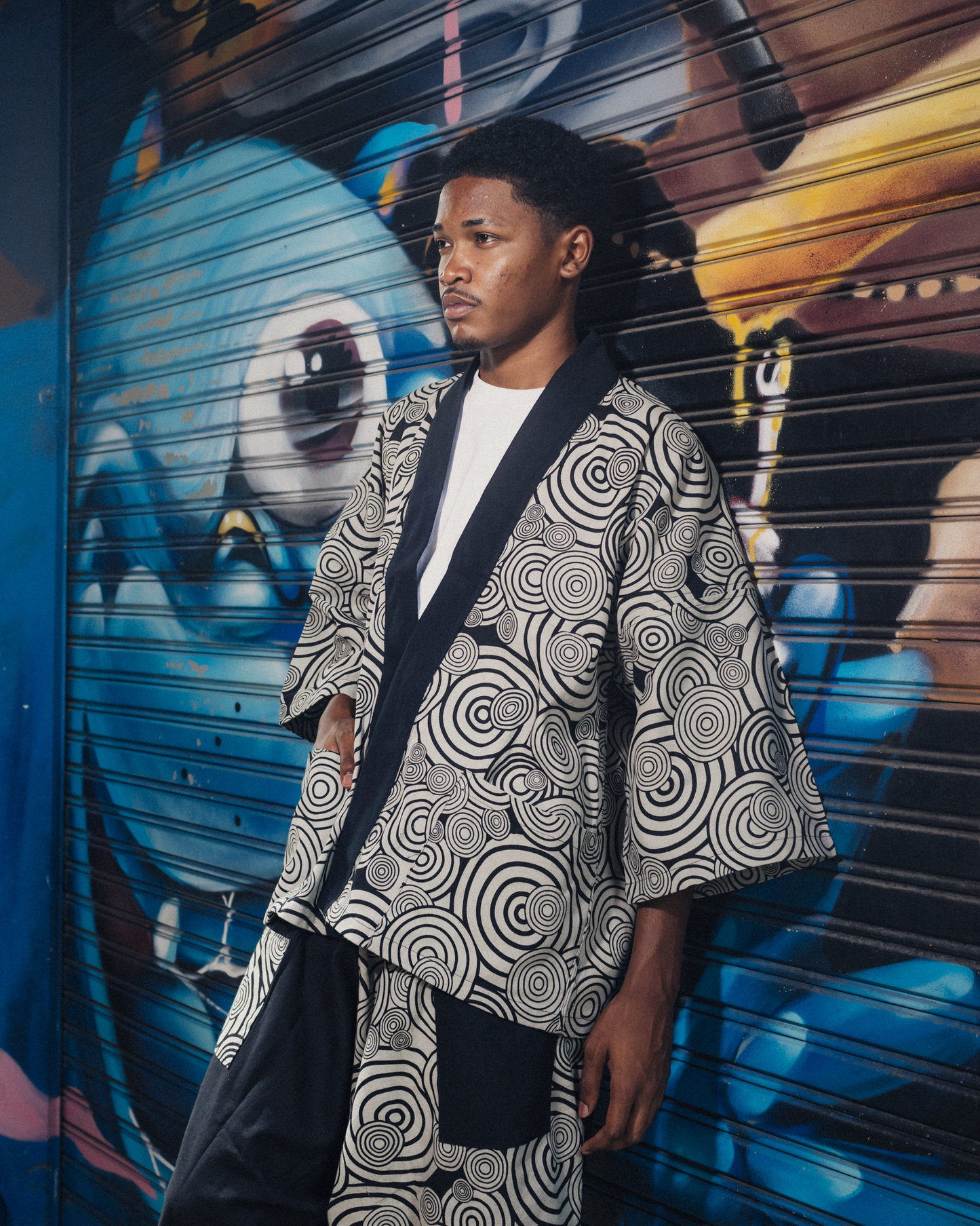 Black Swirl Kimono (Unisex)